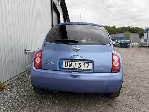 Nissan Micra 5 of 12