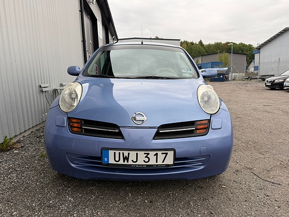 Nissan Micra 10 of 12