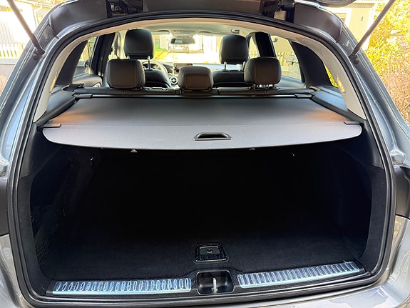 Mercedes-Benz GLC220 d 9 of 14