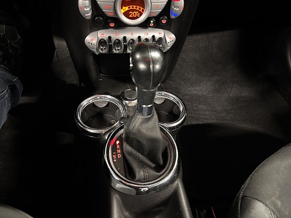 MINI Cooper 12 of 14