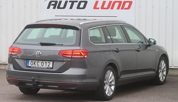 Volkswagen Passat 6 of 27
