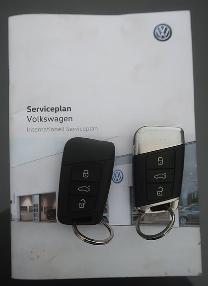 Volkswagen Passat 26 of 27