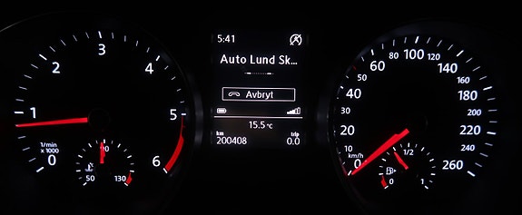 Volkswagen Passat 18 of 27