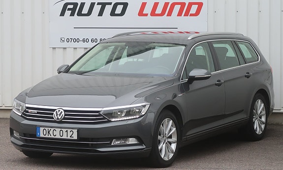 Volkswagen Passat 3 of 27