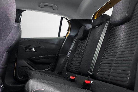 Peugeot 208 7 of 16