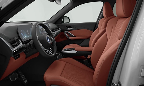 BMW X1 3 of 3
