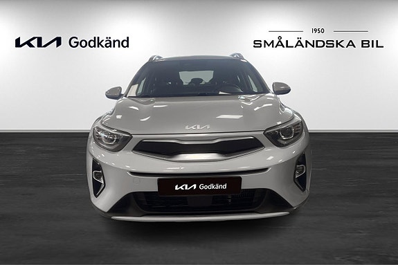 Kia Stonic 2 of 13