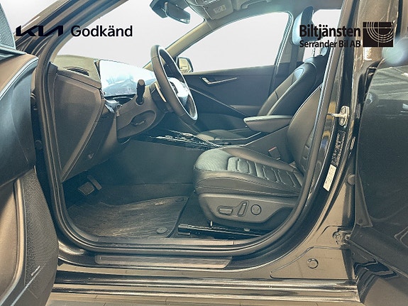 Kia Niro 8 of 12