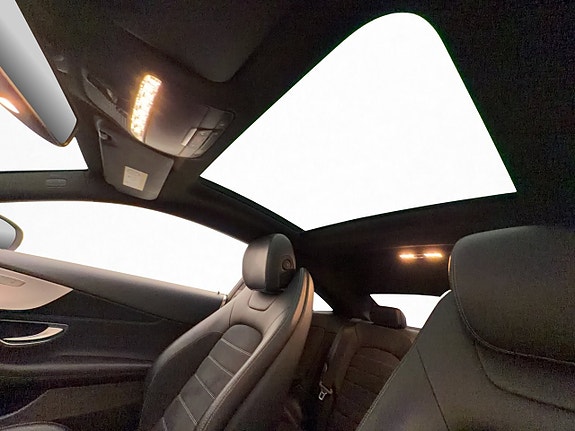 Mercedes-Benz C300 17 of 30