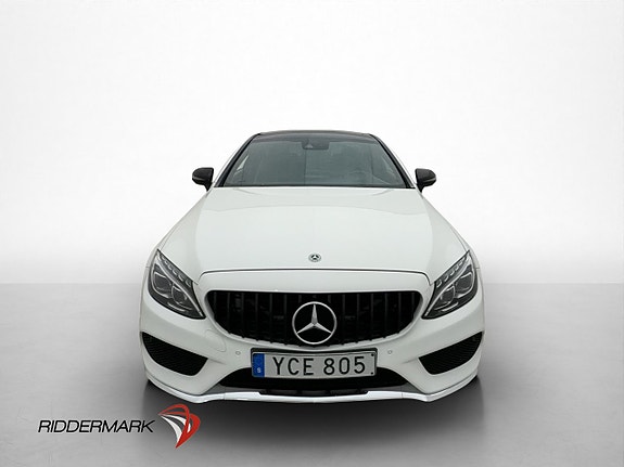 Mercedes-Benz C300 2 of 30