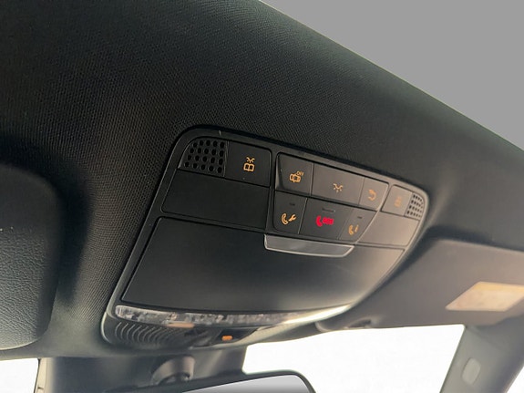Mercedes-Benz C300 30 of 30
