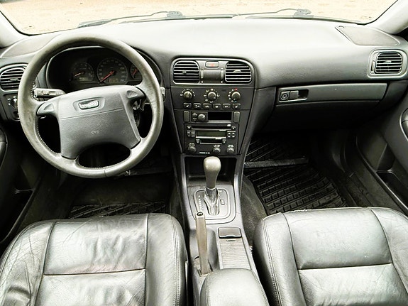 Volvo V40 6 of 7