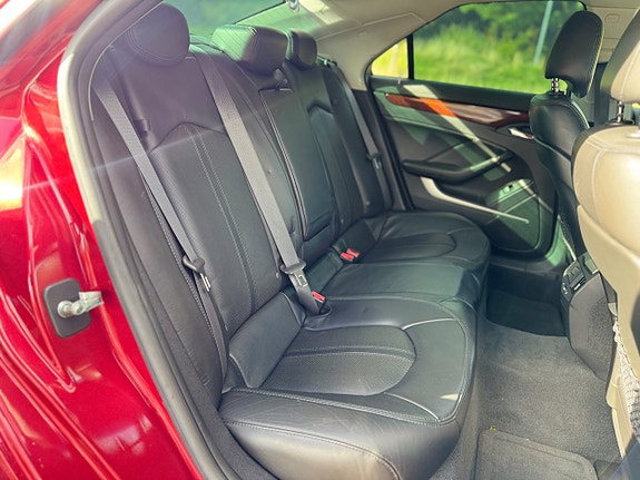 Cadillac CTS 12 of 23