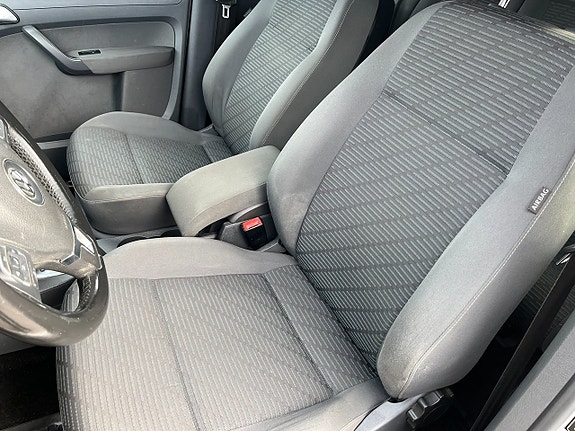 Volkswagen Caddy 8 of 12