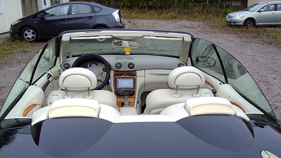 Mercedes-Benz CLK200 5 of 10