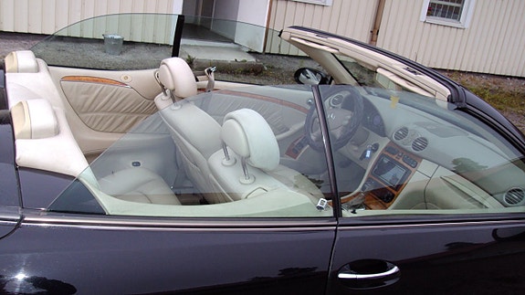 Mercedes-Benz CLK200 6 of 10