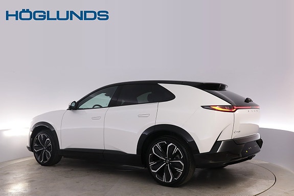 Mazda CX-6e 6 of 30
