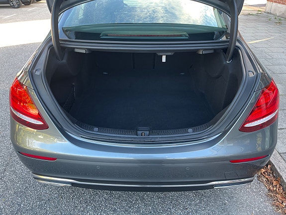 Mercedes-Benz E 220 d 6 of 10