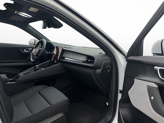 Polestar 2 11 of 30