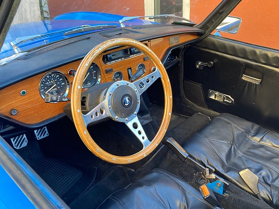 Triumph Spitfire 5 of 9