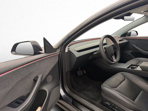 Tesla Model 3 23 of 30
