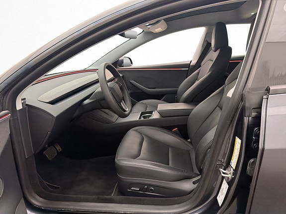Tesla Model 3 24 of 30