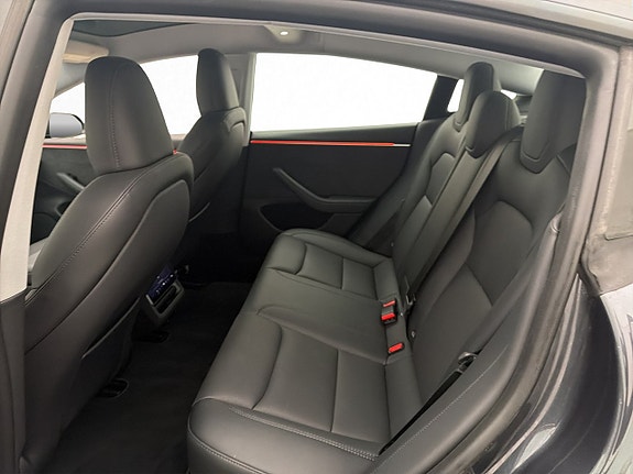 Tesla Model 3 19 of 30