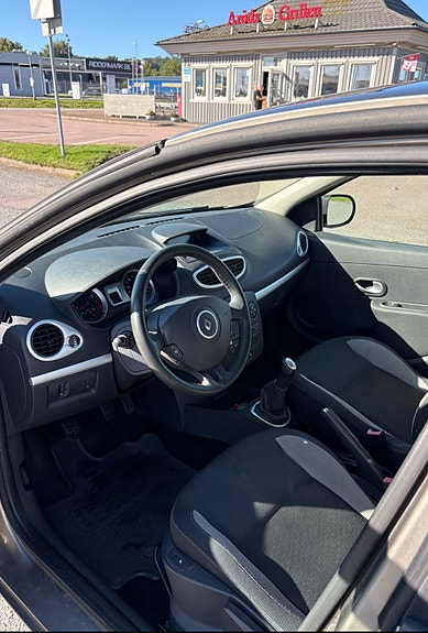 Renault Clio 6 of 6