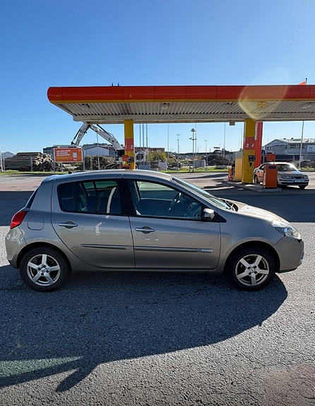 Renault Clio 5 of 6