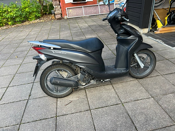 Honda NSC50 2 of 4