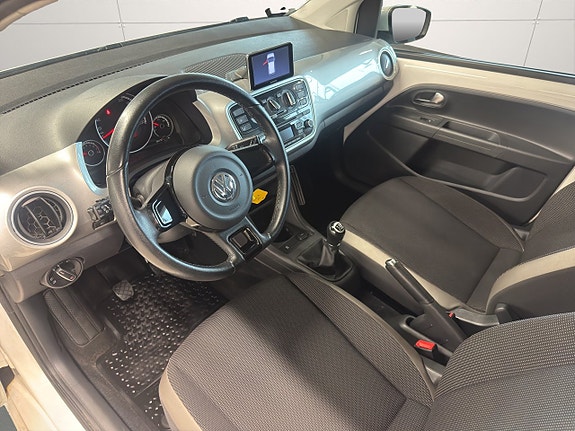 Volkswagen UP! 9 of 23