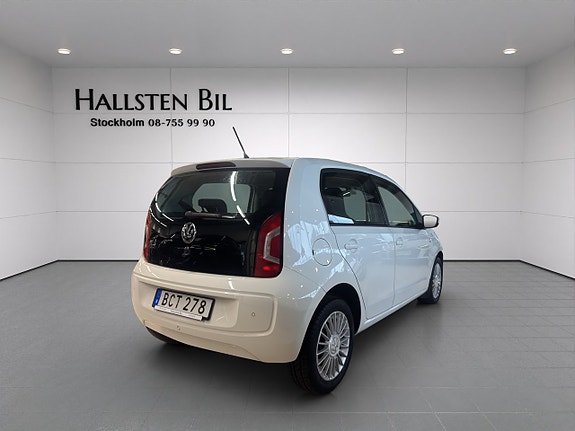 Volkswagen UP! 7 of 23