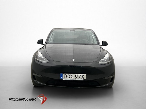 Tesla Model Y 3 of 30