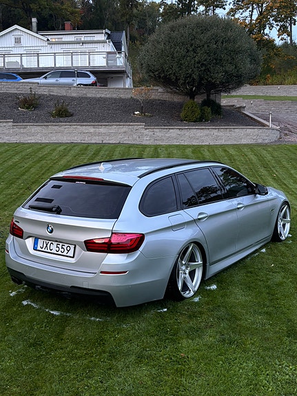 BMW 520d 2 of 10