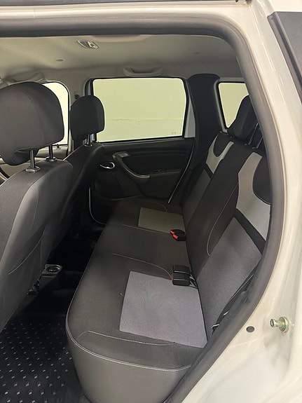 Dacia Duster 13 of 14