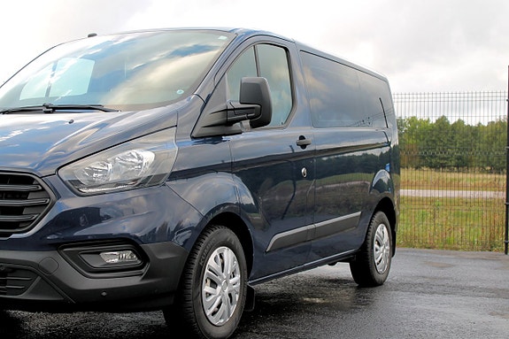 Ford Transit Custom 8 of 30