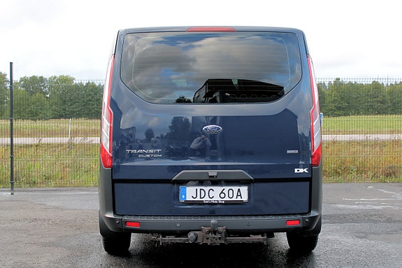 Ford Transit Custom 16 of 30