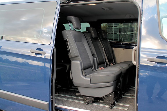 Ford Transit Custom 21 of 30