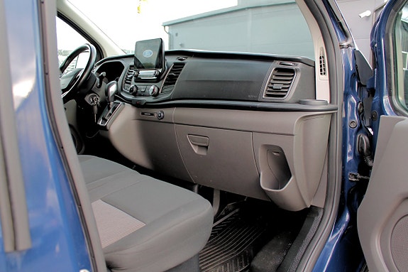Ford Transit Custom 24 of 30