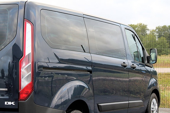 Ford Transit Custom 20 of 30