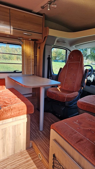 Bürstner T 570 Travelvan Garage 11 of 30