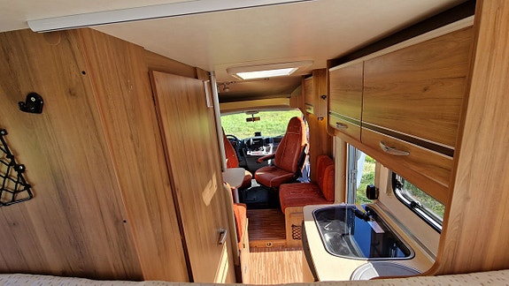 Bürstner T 570 Travelvan Garage 26 of 30