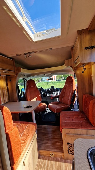 Bürstner T 570 Travelvan Garage 30 of 30