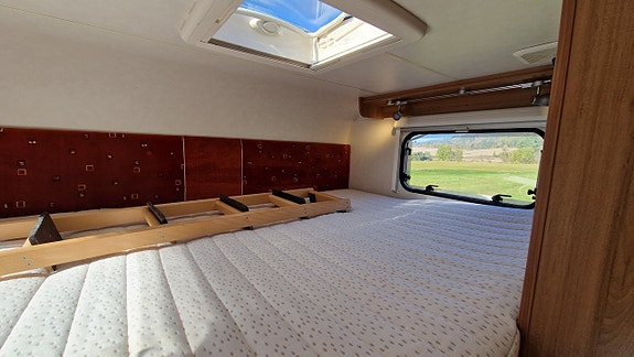 Bürstner T 570 Travelvan Garage 17 of 30