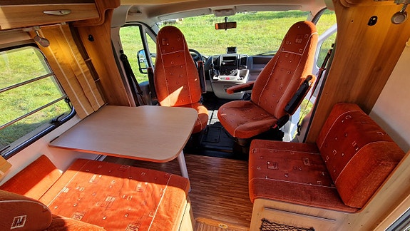 Bürstner T 570 Travelvan Garage 13 of 30