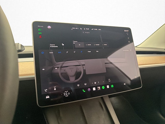 Tesla Model 3 18 of 30