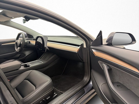 Tesla Model 3 28 of 30