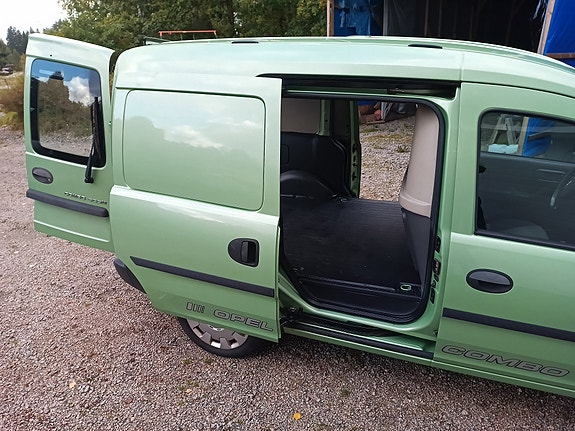 Opel Combo 6 of 9
