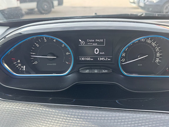 Peugeot 2008 17 of 17