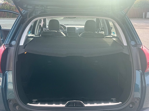 Peugeot 2008 13 of 17